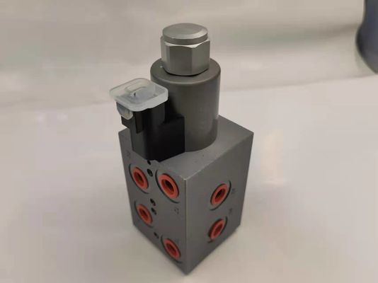 21MPa Niestandardowy hydrauliczny zawór magnetyczny 8 Drogi 2 Pozycja Ciśnienie 210bar